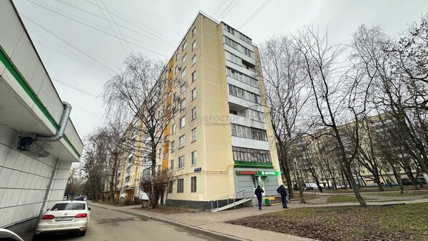 Продам двухкомнатную (2-комн.) квартиру, Дубнинская ул, 10к2, Москва г