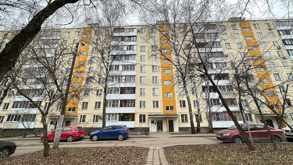 Продам двухкомнатную (2-комн.) квартиру, Дубнинская ул, 10к2, Москва г