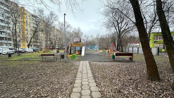 Продам двухкомнатную (2-комн.) квартиру, Дубнинская ул, 10к2, Москва г