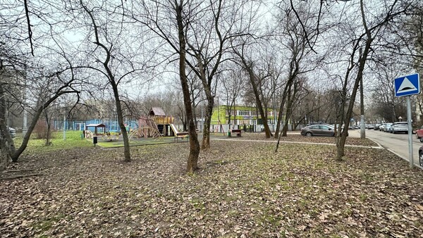 Продам двухкомнатную (2-комн.) квартиру, Дубнинская ул, 10к2, Москва г