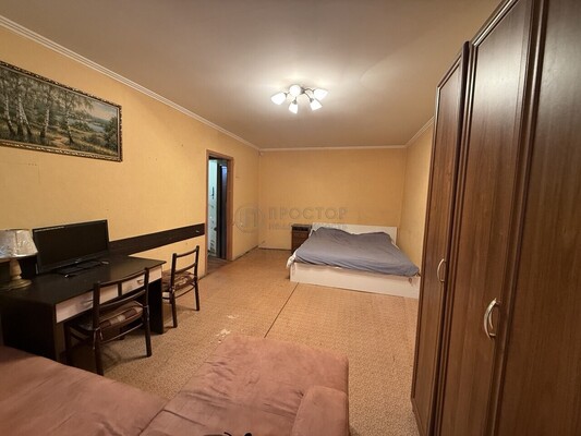 Продам однокомнатную (1-комн.) квартиру, Юных Ленинцев ул, 47к1, Москва г