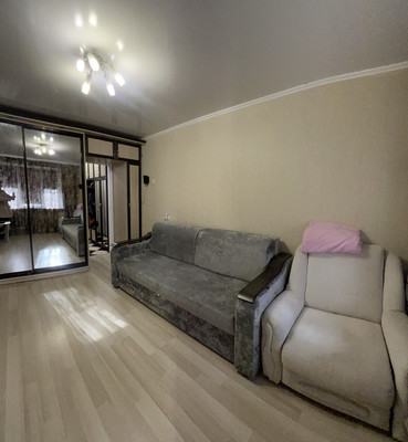 Продам двухкомнатную (2-комн.) квартиру, Крымских Партизан ул, 25, Симферополь г