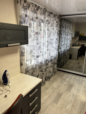 Продам двухкомнатную (2-комн.) квартиру, Крымских Партизан ул, 25, Симферополь г