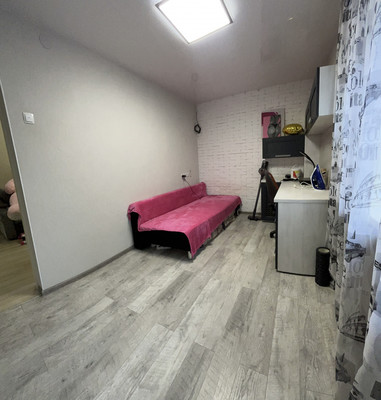 Продам двухкомнатную (2-комн.) квартиру, Крымских Партизан ул, 25, Симферополь г