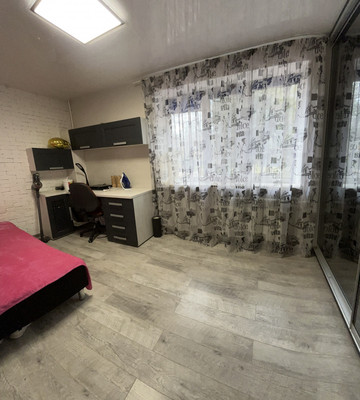 Продам двухкомнатную (2-комн.) квартиру, Крымских Партизан ул, 25, Симферополь г