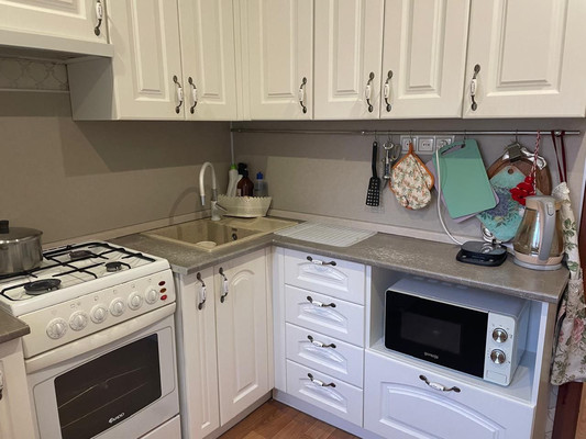 Продам двухкомнатную (2-комн.) квартиру, Керченская ул, 17, Туапсе г