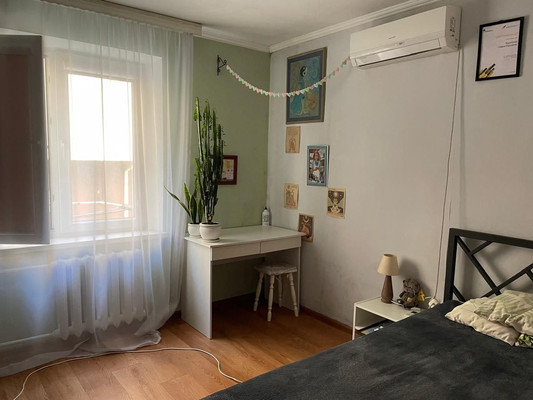 Продам двухкомнатную (2-комн.) квартиру, Керченская ул, 17, Туапсе г