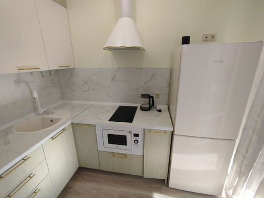 Продам однокомнатную (1-комн.) квартиру, Портовиков ул, 392, Туапсе г