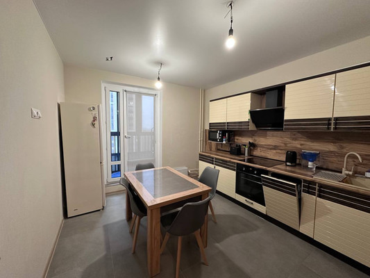 Продам трехкомнатную (3-комн.) квартиру, Мира ул, 8, Люберцы г