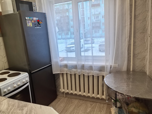 Продам трехкомнатную (3-комн.) квартиру, Декабрьских Событий ул, 7, Черемхово г