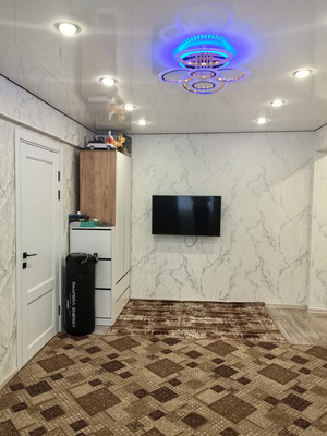 Продам трехкомнатную (3-комн.) квартиру, Декабрьских Событий ул, 7, Черемхово г