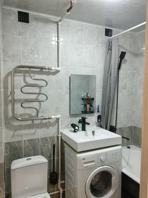 Продам трехкомнатную (3-комн.) квартиру, Декабрьских Событий ул, 7, Черемхово г