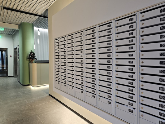 Продам трехкомнатную (3-комн.) квартиру, Металлистов ул, 18, Пермь г