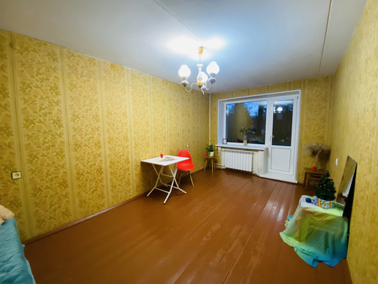 Продам однокомнатную (1-комн.) квартиру, Комсомола ул, 2к60, Всеволожск г