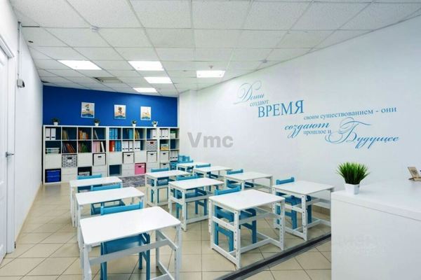 Продам трехкомнатную (3-комн.) квартиру, Архитектора Власова ул, 6, Москва г