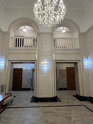 Продам двухкомнатную (2-комн.) квартиру, Победы пл, 1кБ, Москва г