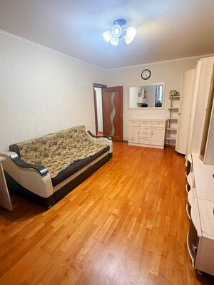 Продам трехкомнатную (3-комн.) квартиру, 800-летия Москвы ул, 32, Москва г