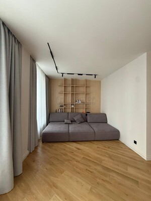 Продам трехкомнатную (3-комн.) квартиру, Кочновский проезд, 4к2, Москва г