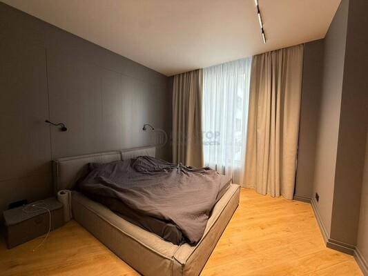 Продам трехкомнатную (3-комн.) квартиру, Кочновский проезд, 4к2, Москва г