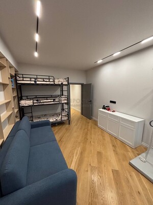 Продам трехкомнатную (3-комн.) квартиру, Кочновский проезд, 4к2, Москва г