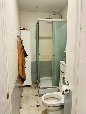 Продам однокомнатную (1-комн.) квартиру, Нагорный б-р, 5к1, Москва г