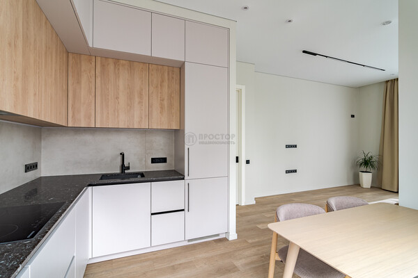 Продам трехкомнатную (3-комн.) квартиру, Шелепихинская наб, 40к1, Москва г