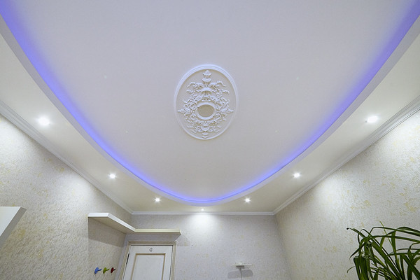 Продам трехкомнатную (3-комн.) квартиру, Ленинский пр-кт, 114А, Санкт-Петербург г