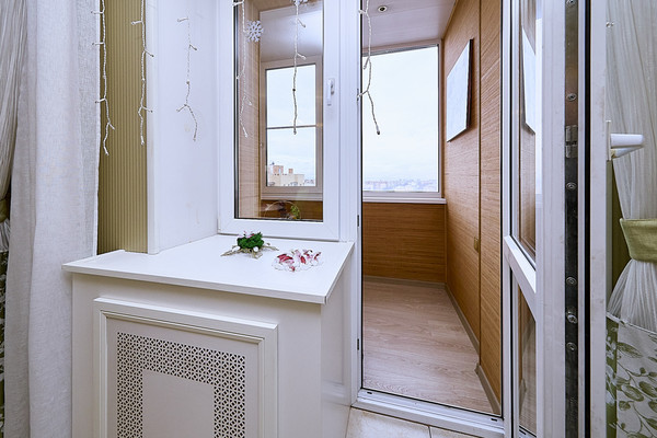 Продам трехкомнатную (3-комн.) квартиру, Ленинский пр-кт, 114А, Санкт-Петербург г