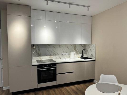 Продам двухкомнатную (2-комн.) квартиру, Лызина ул, 9, Иркутск г