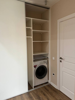 Продам двухкомнатную (2-комн.) квартиру, Лызина ул, 9, Иркутск г