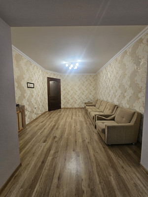 Продам трехкомнатную (3-комн.) квартиру, Ватутина ул, 10, Нальчик г