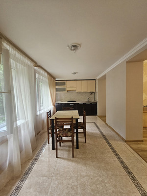 Продам трехкомнатную (3-комн.) квартиру, Ватутина ул, 10, Нальчик г