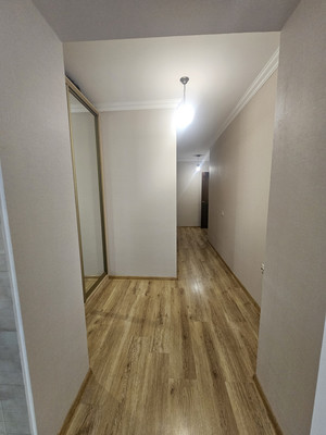 Продам трехкомнатную (3-комн.) квартиру, Ватутина ул, 10, Нальчик г