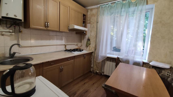 Продам двухкомнатную (2-комн.) квартиру, Кирова пр-кт, 82, Симферополь г