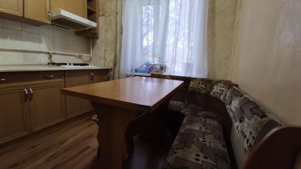 Продам двухкомнатную (2-комн.) квартиру, Кирова пр-кт, 82, Симферополь г