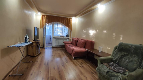 Продам двухкомнатную (2-комн.) квартиру, Кирова пр-кт, 82, Симферополь г