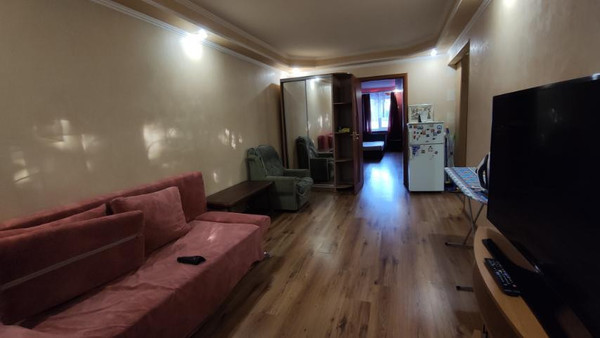 Продам двухкомнатную (2-комн.) квартиру, Кирова пр-кт, 82, Симферополь г