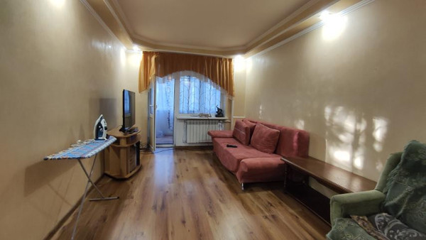 Продам двухкомнатную (2-комн.) квартиру, Кирова пр-кт, 82, Симферополь г