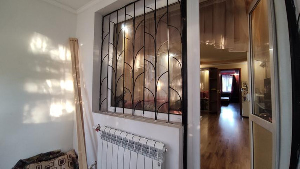 Продам двухкомнатную (2-комн.) квартиру, Кирова пр-кт, 82, Симферополь г