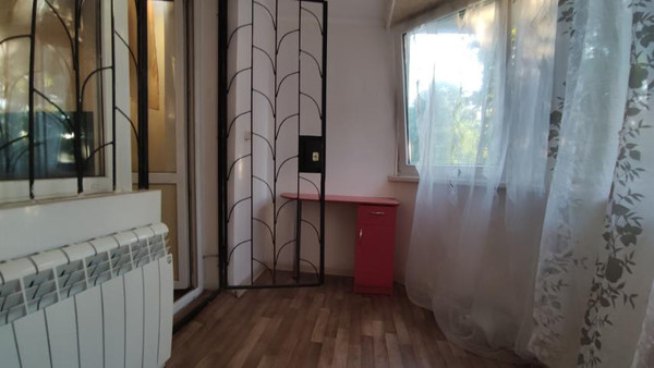 Продам двухкомнатную (2-комн.) квартиру, Кирова пр-кт, 82, Симферополь г