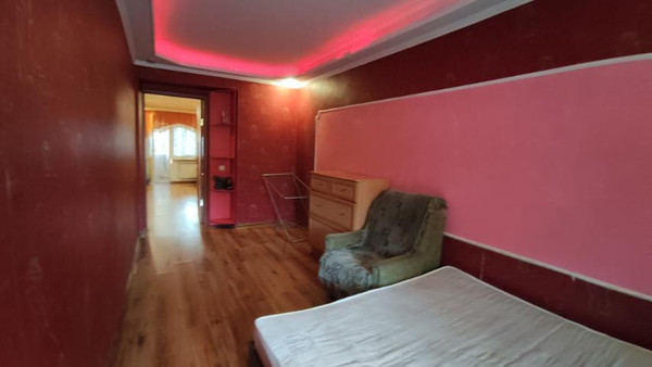 Продам двухкомнатную (2-комн.) квартиру, Кирова пр-кт, 82, Симферополь г