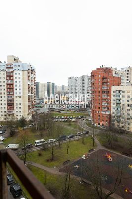 Продам двухкомнатную (2-комн.) квартиру, Комендантский пр-кт, 21к2, Санкт-Петербург г