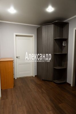 Продам двухкомнатную (2-комн.) квартиру, Комендантский пр-кт, 21к2, Санкт-Петербург г