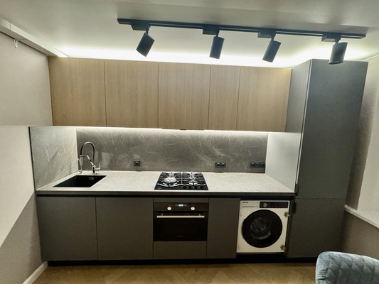 Сдам трехкомнатную (3-комн.) квартиру, Кутузова ул, 3, Москва г