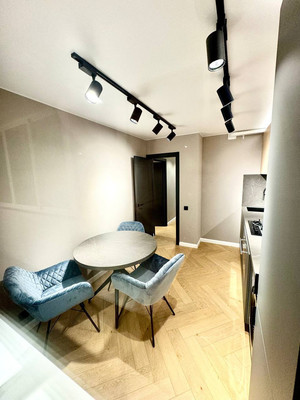 Сдам трехкомнатную (3-комн.) квартиру, Кутузова ул, 3, Москва г