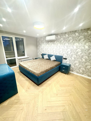 Сдам трехкомнатную (3-комн.) квартиру, Кутузова ул, 3, Москва г