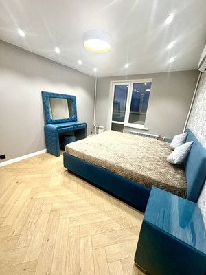 Сдам трехкомнатную (3-комн.) квартиру, Кутузова ул, 3, Москва г