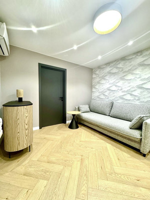 Сдам трехкомнатную (3-комн.) квартиру, Кутузова ул, 3, Москва г