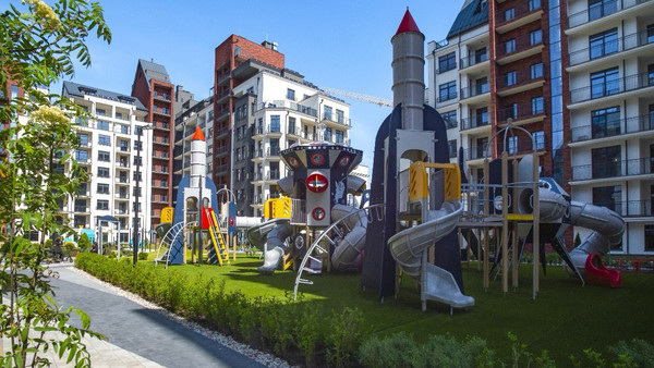 Продам трехкомнатную (3-комн.) квартиру, Молодой гвардии ул, 34к1, Калининград г