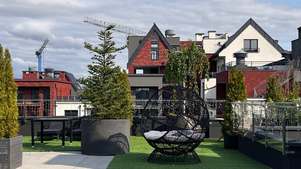 Продам трехкомнатную (3-комн.) квартиру, Молодой гвардии ул, 34к1, Калининград г